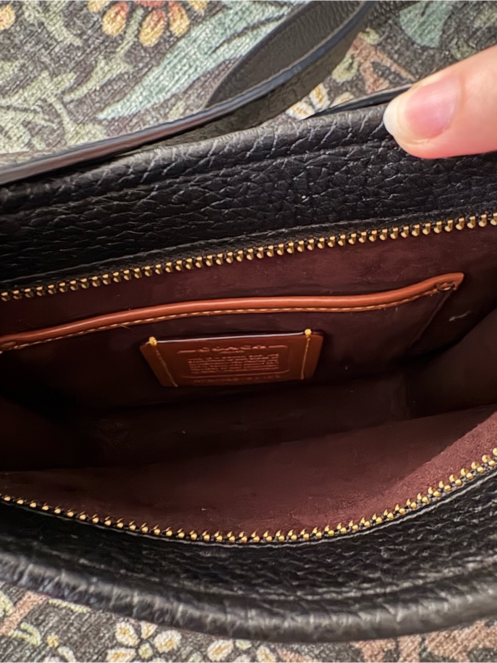 Coach Emery Crossbody Bag - Black with Gold Hardware - Picture 4 of 4
